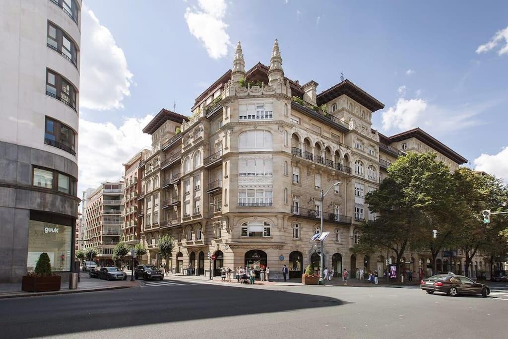 Apartamento En Gran Via Билбао Екстериор снимка